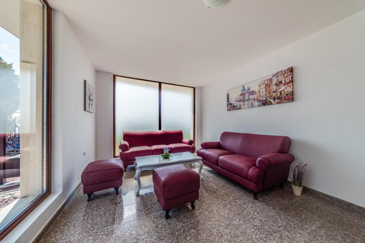רבדה Apartcomplex Golden Bay מראה חיצוני תמונה