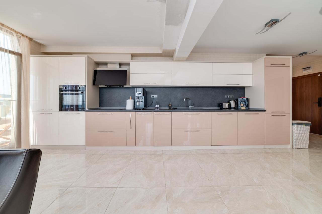 רבדה Apartcomplex Golden Bay מראה חיצוני תמונה