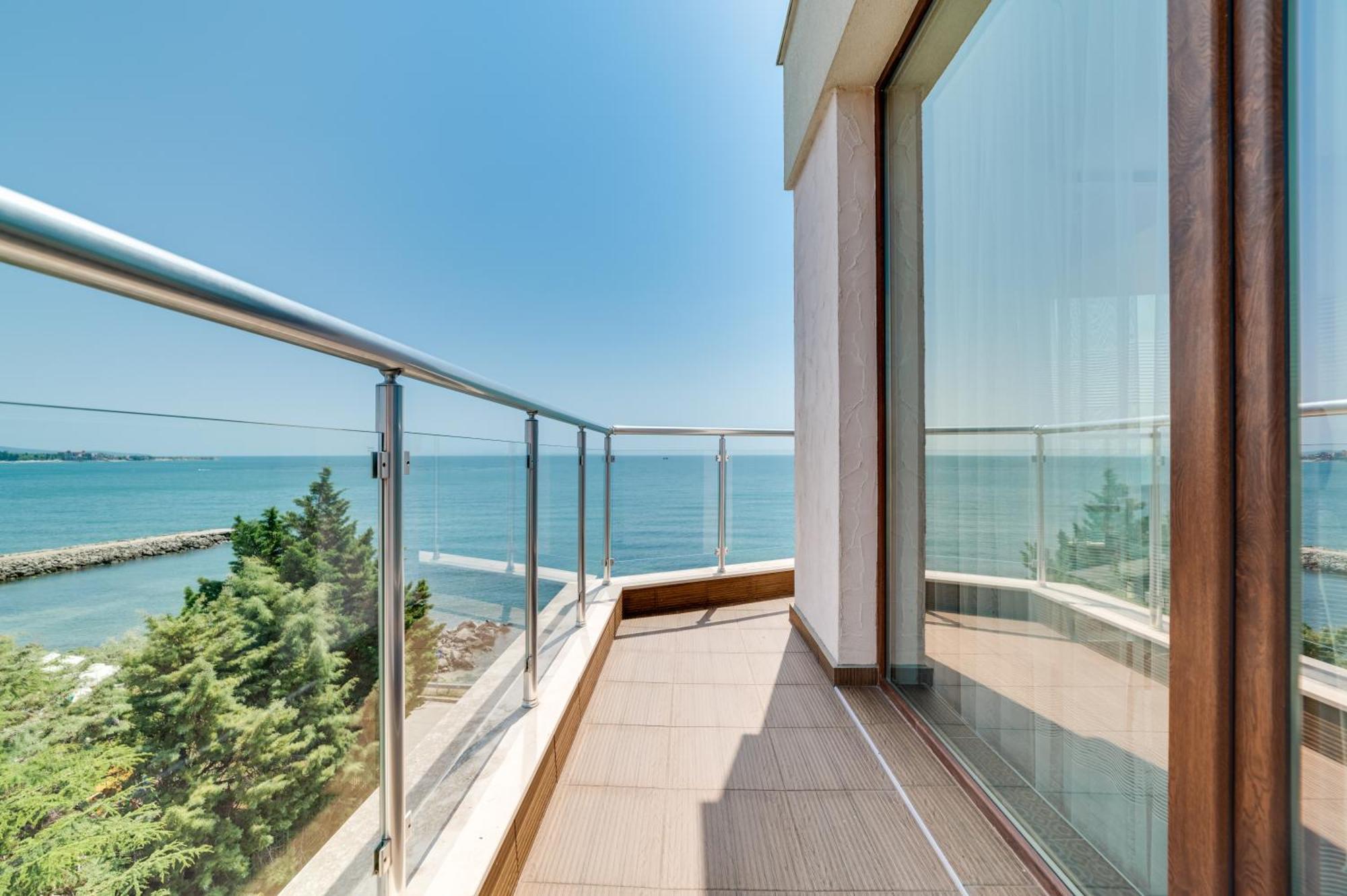 רבדה Apartcomplex Golden Bay מראה חיצוני תמונה