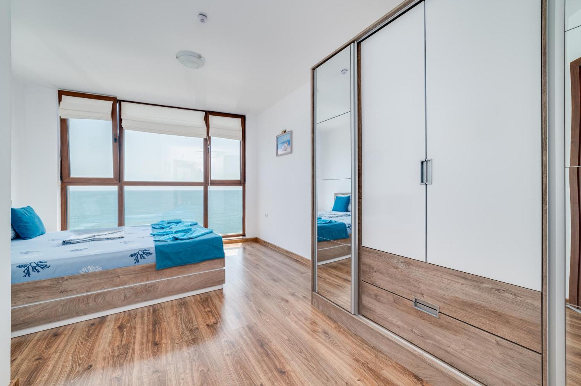 רבדה Apartcomplex Golden Bay מראה חיצוני תמונה
