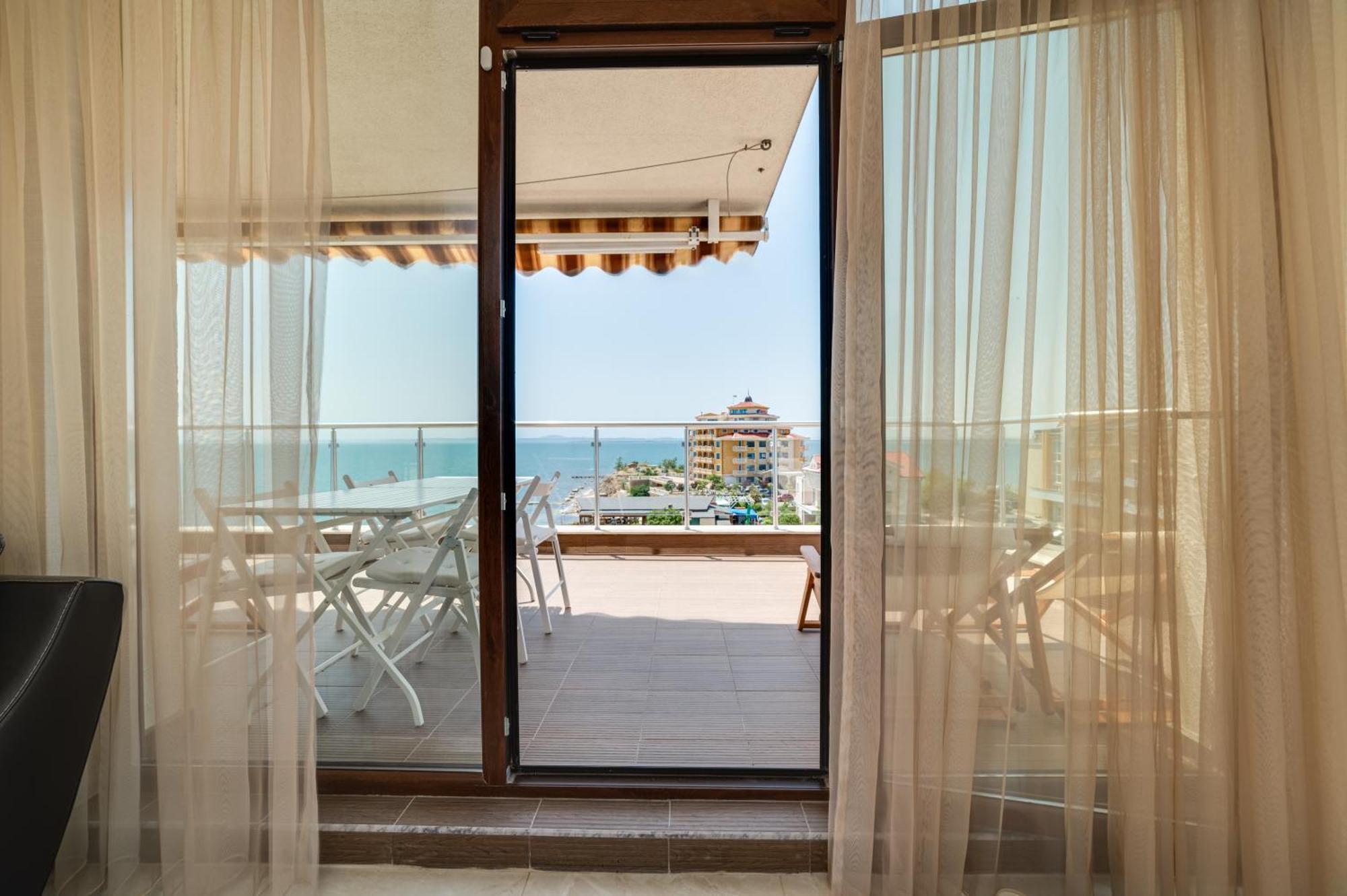 רבדה Apartcomplex Golden Bay מראה חיצוני תמונה